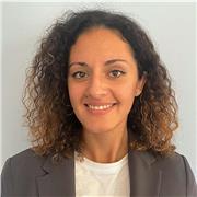 Diplomata al liceo classico,laureata in Scienze politiche offro lezioni per le seguenti materie Italiano, Latino, Filosofia